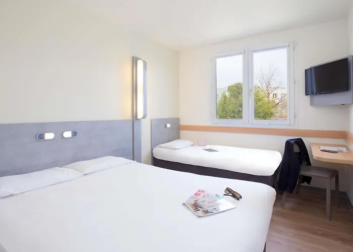 Ibis Budget Aubagne Paluds Agora